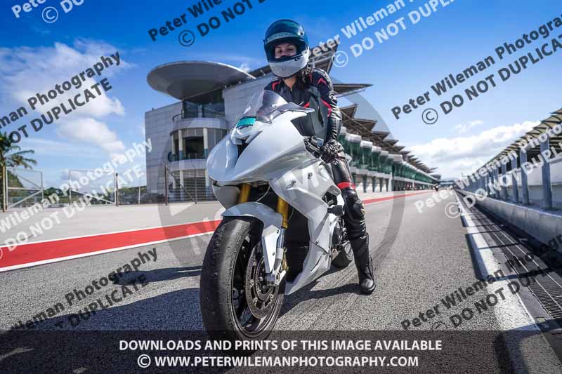 Sepang;event digital images;motorbikes;no limits;peter wileman photography;trackday;trackday digital images